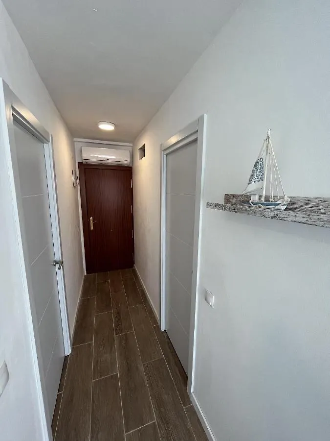 Tar11D: Sea View Studio with Smart TV in City Center Torremolinos