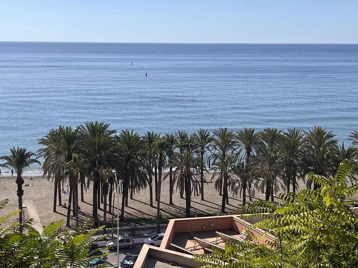 Tar11D: Sea View Studio with Smart TV in City Center Torremolinos Apartment