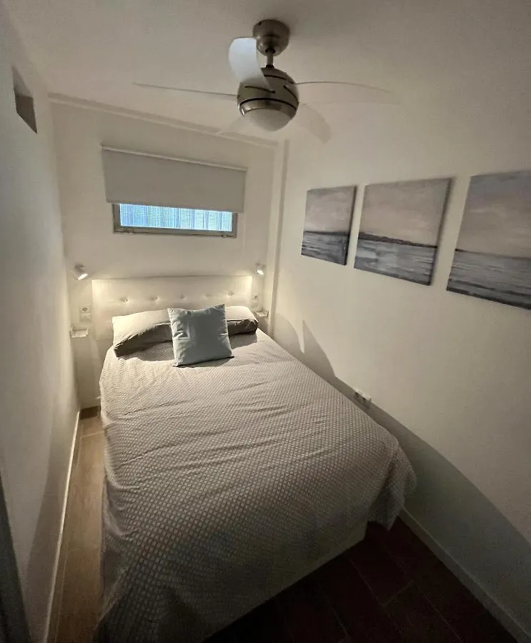 Tar11D: Sea View Studio with Smart TV in City Center Torremolinos 0*,