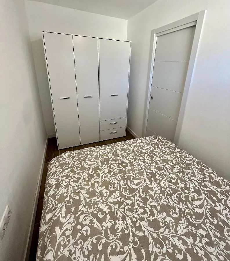 Tar11D: Sea View Studio with Smart TV in City Center Torremolinos Spain